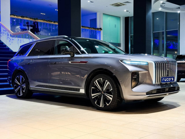 Hongqi E-HS9