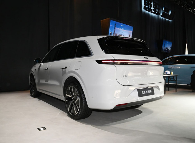 Lixiang L6