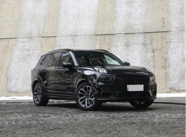 Lynk & Co 09 EM-P