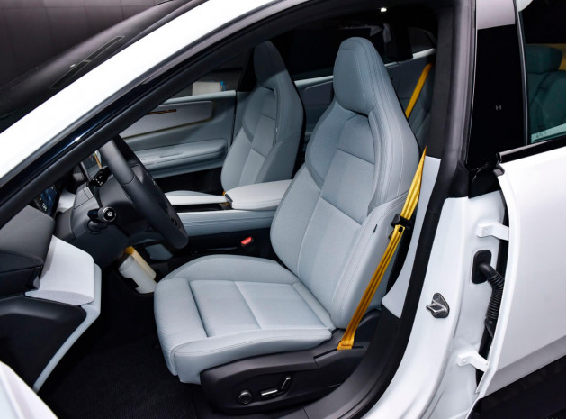 Polestar 4