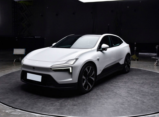 Polestar 4