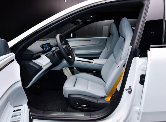 Polestar 4