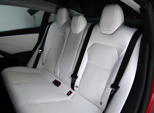 Tesla Model 3 2024