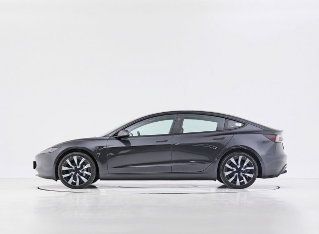 Tesla Model 3 2024