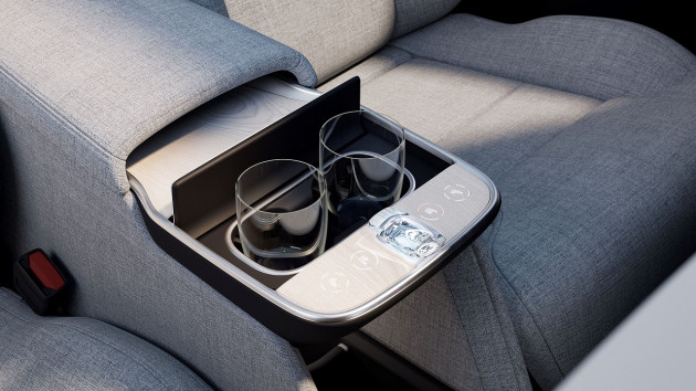 Volvo EX90