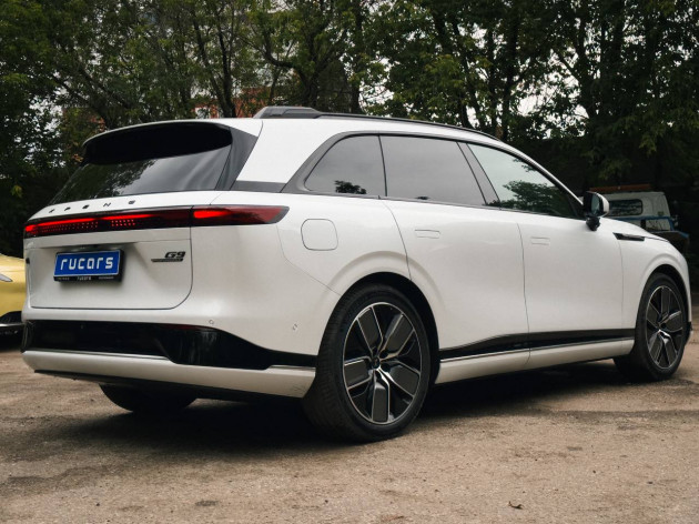 Xpeng G9